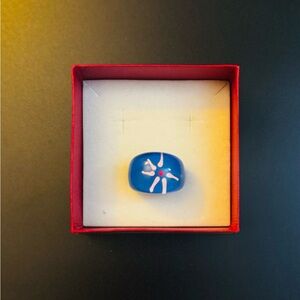Gorgeous Blue Flower Ring (FREE SHIPPING)